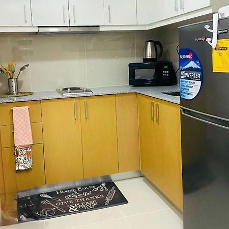 Cosy Executive 1 Bedroom Uptown Parksuites Ultra Fast Internet Manilla Buitenkant foto