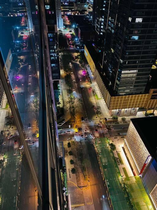 Cosy Executive 1 Bedroom Uptown Parksuites Ultra Fast Internet Manilla Buitenkant foto