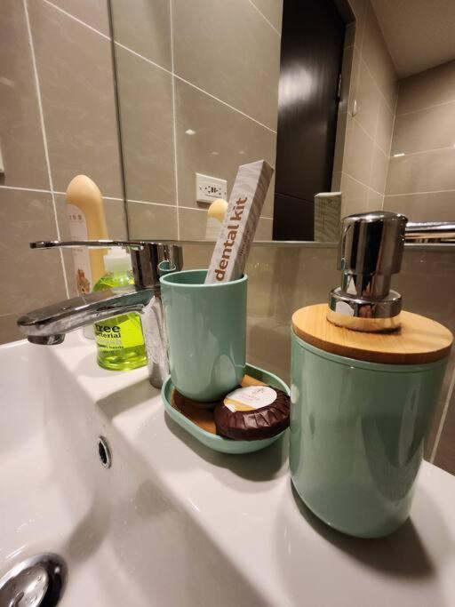 Cosy Executive 1 Bedroom Uptown Parksuites Ultra Fast Internet Manilla Buitenkant foto